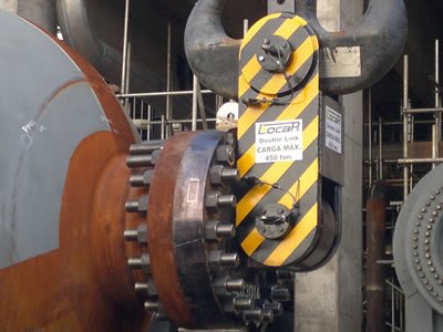 Dispositivo Double Link para verticalização de reator de 375 toneladas